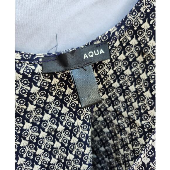 Aqua Bloomingdales Navy & White Printed Cropped Tank Top size S - Picture 4 of 5